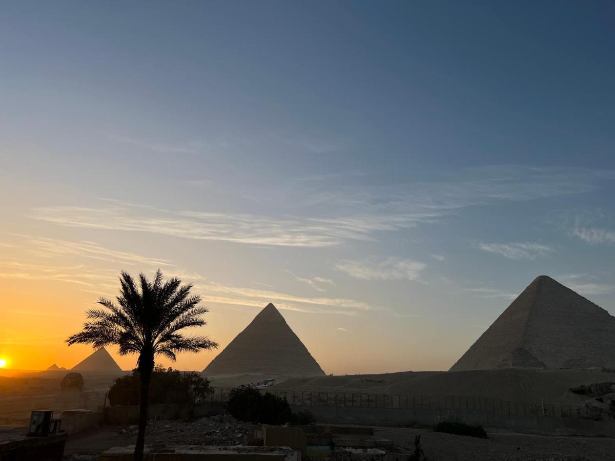 Blue Scarab Pyramids View Hotel Kairo Bagian luar foto