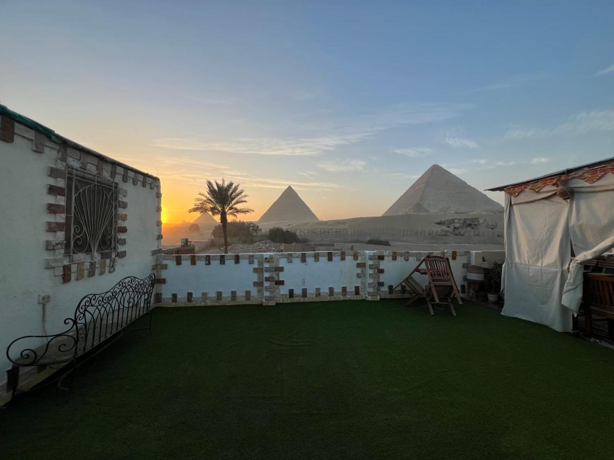Blue Scarab Pyramids View Hotel Kairo Bagian luar foto